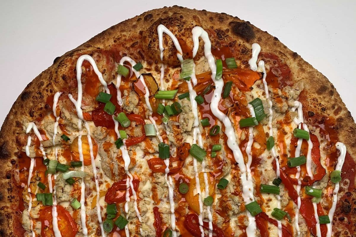 Buffalo Chicken Big Love Pizza πΆ