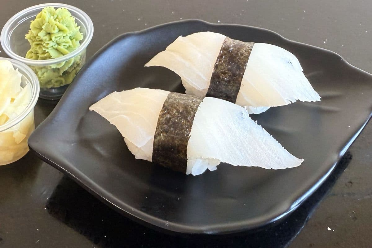 T3. Red Snapper Sushi (2 pc)