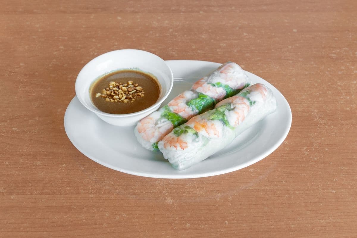 02. Goi Cuon - Prawn Salad Roll (2 pcs)