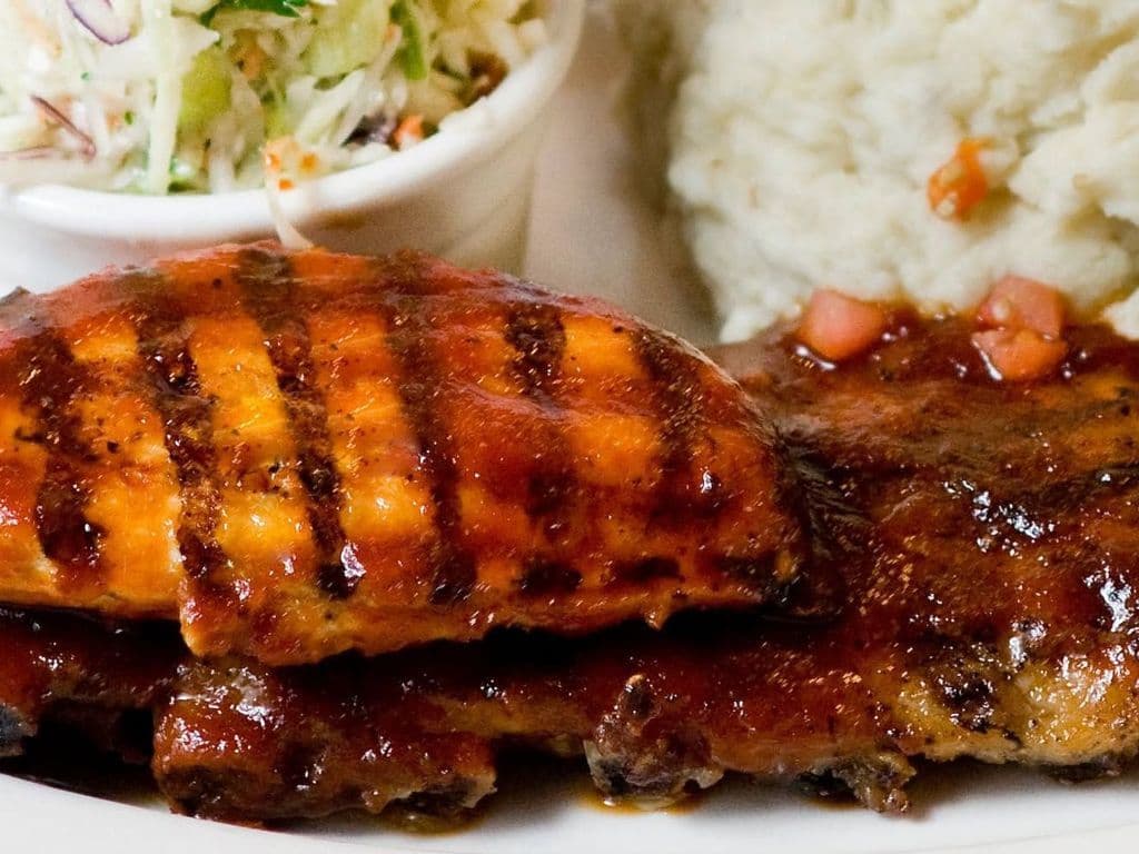 Combo poulet et côtelettes / Chicken and Rib Combo