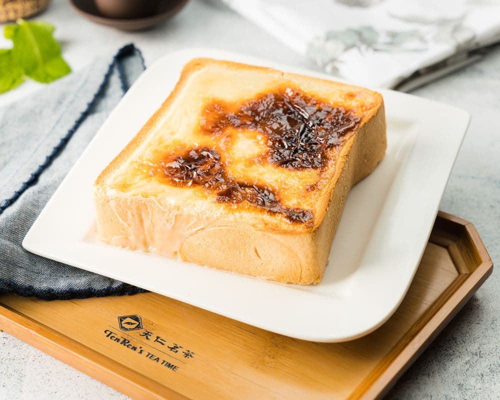 T05. Nutella Chocolate Brick Toast