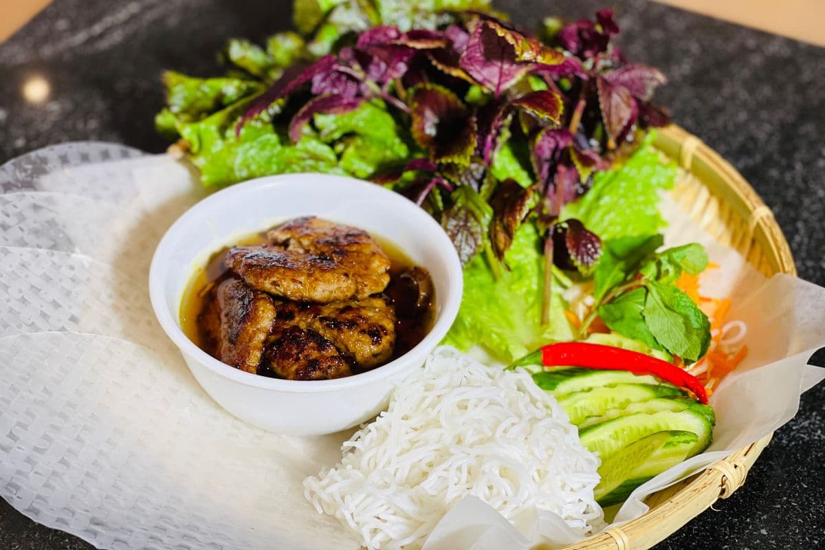 98. Hanoi-Style with Grilled Pork Vermicelli Noodle (Bún chả Hà Nội)