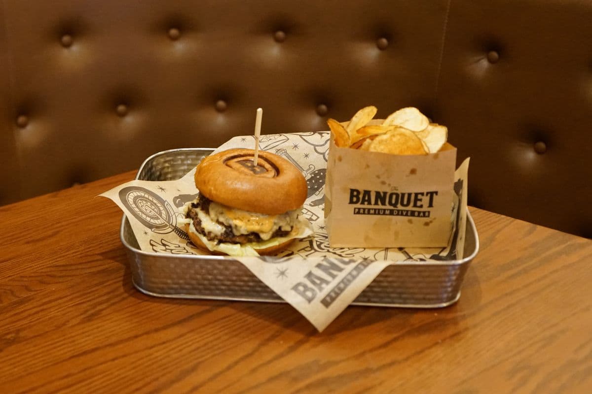 Big Banquet Burger
