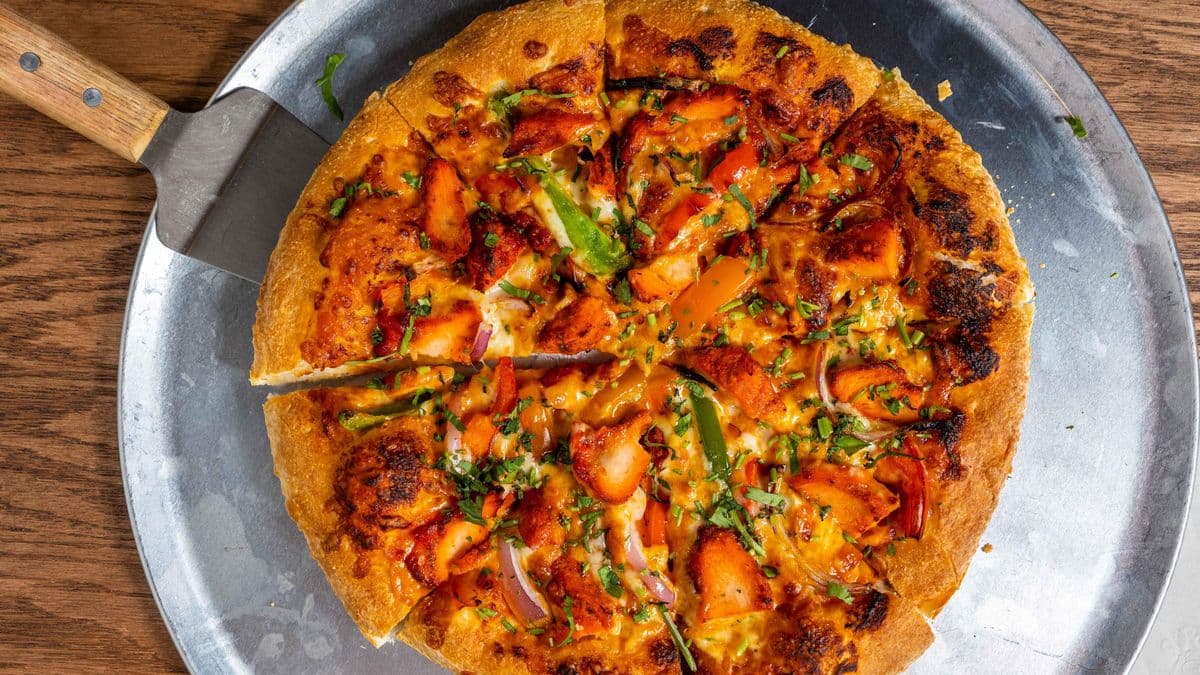 10" Butter Chicken Pizza