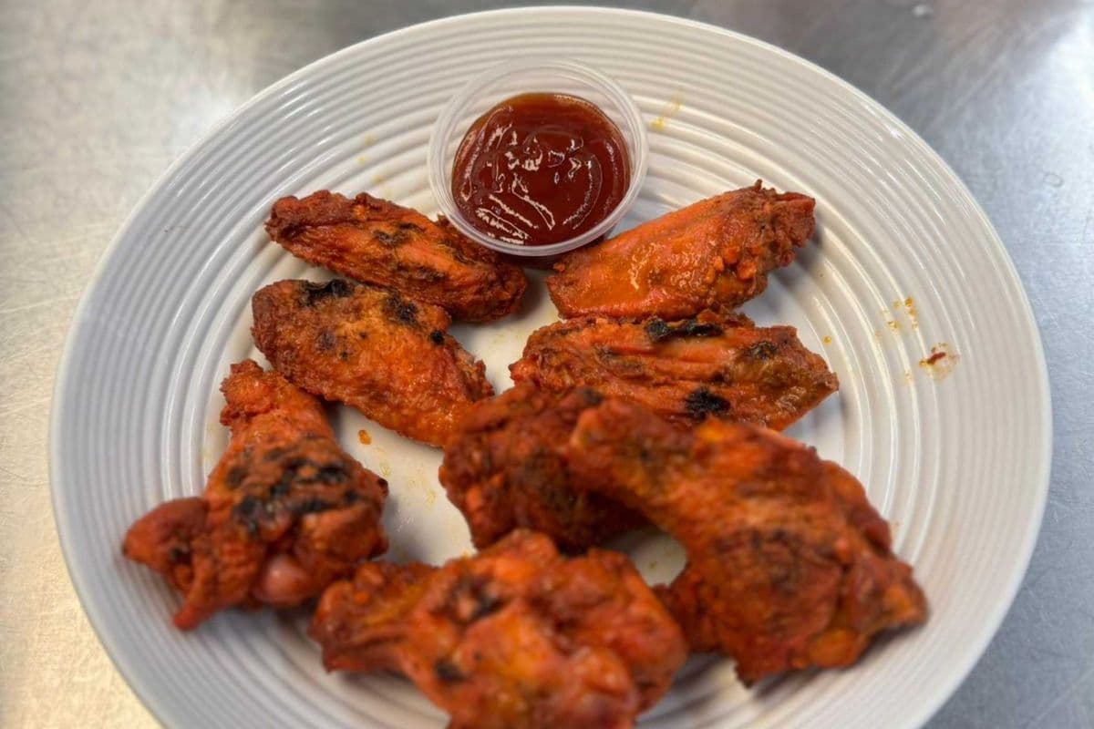 BBQ WINGS (8Pcs)