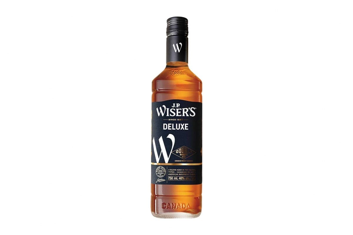 J.P. Wiser's Deluxe (750 ml) (1 x 750 ml)