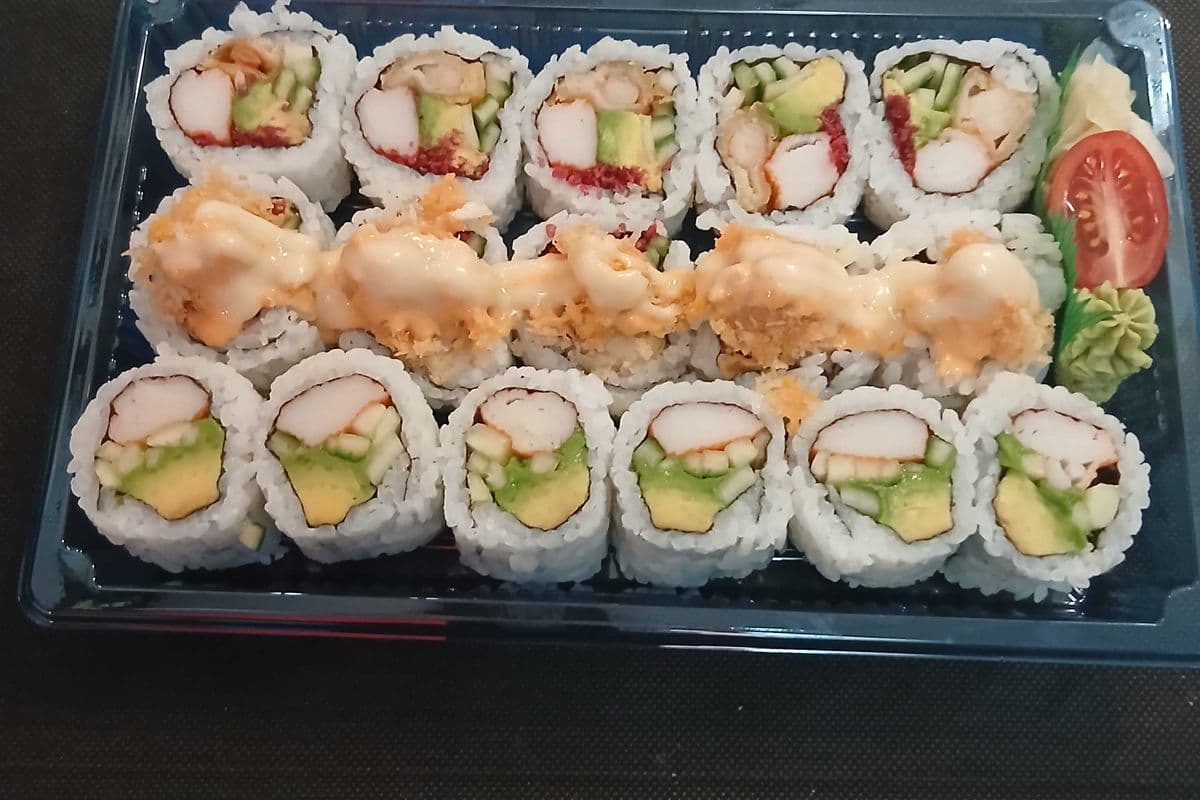 Triple Maki Combo "B" 16pcs