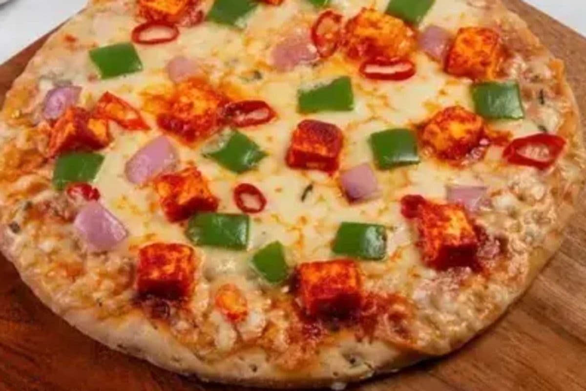 Peri Peri Paneer Pizza