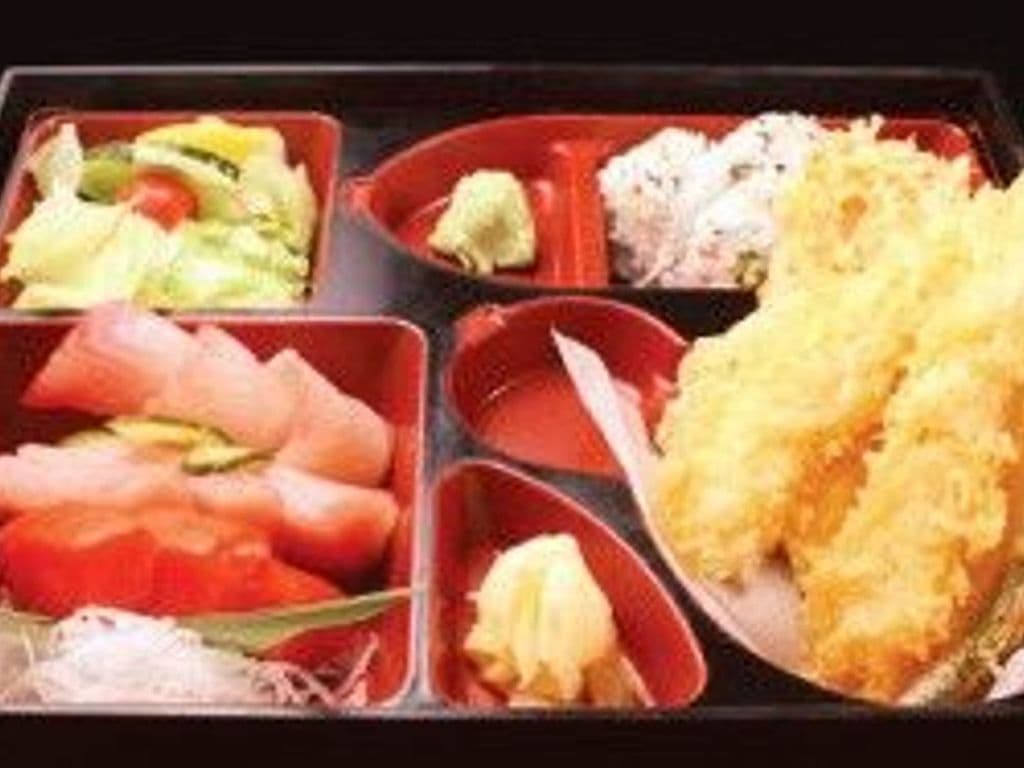 Lunsh Sashimi Bento