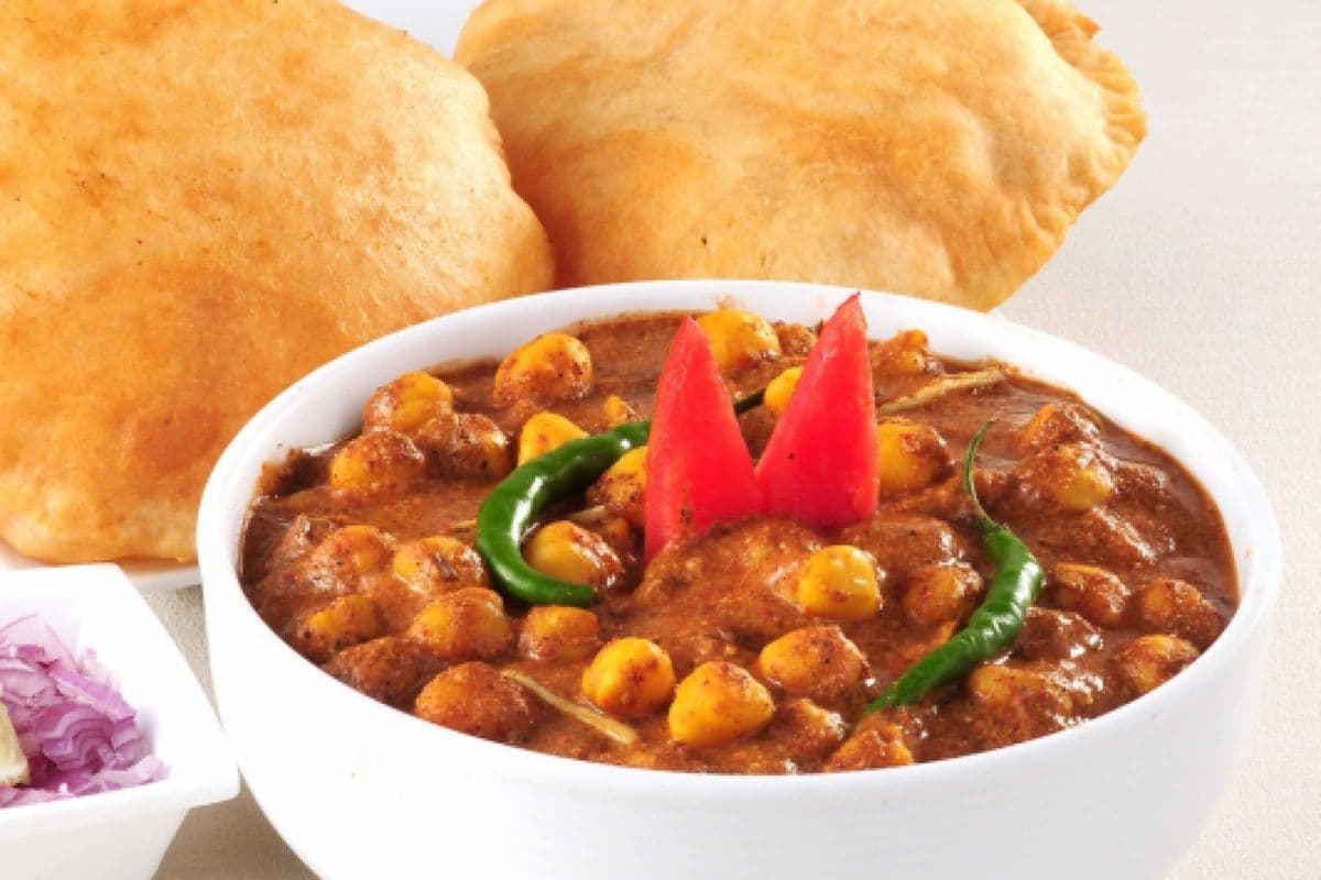 Chana Bhatura