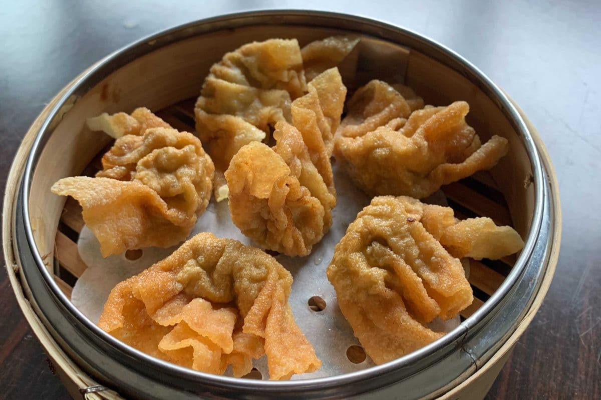 3. Deep Fried Wontons - Made to order (6)