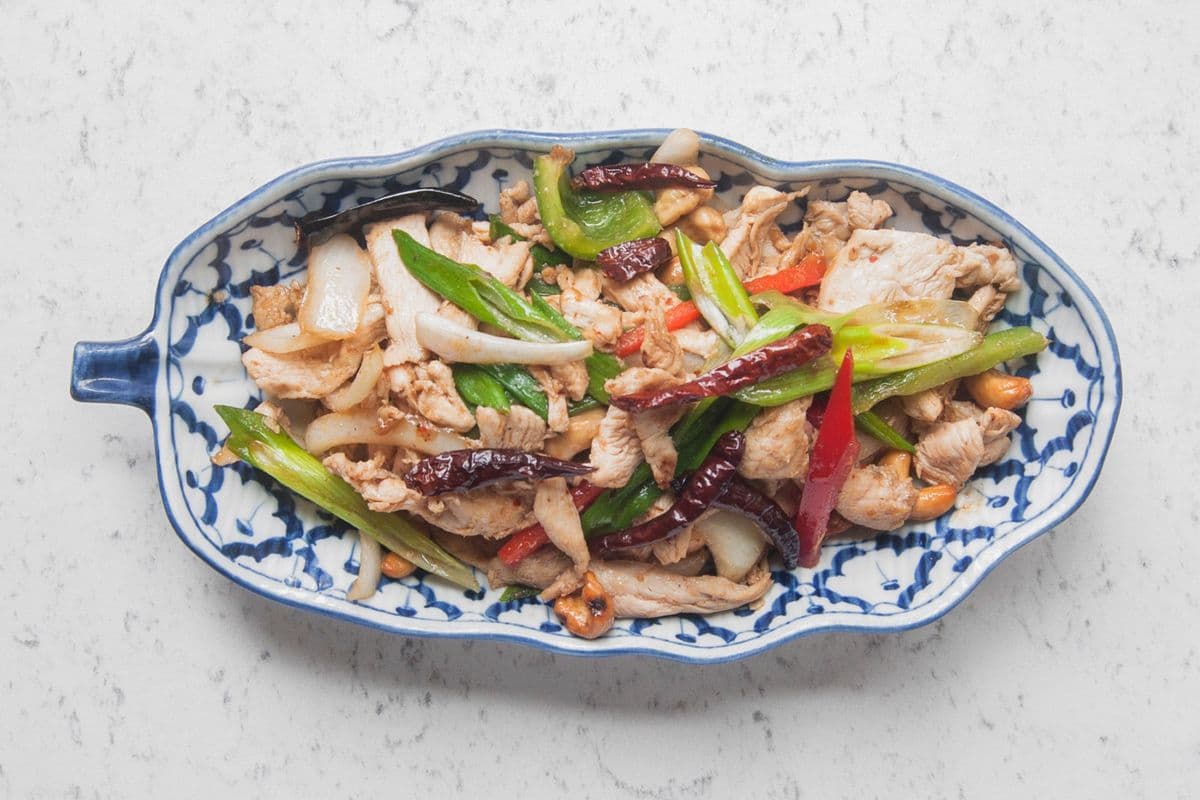 Toasted Cashew Chicken (Gai Phad Met Mamuang)