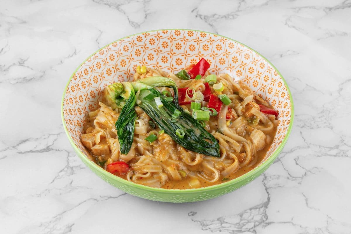 Bangkok Coconut Curry Noodle Bowl