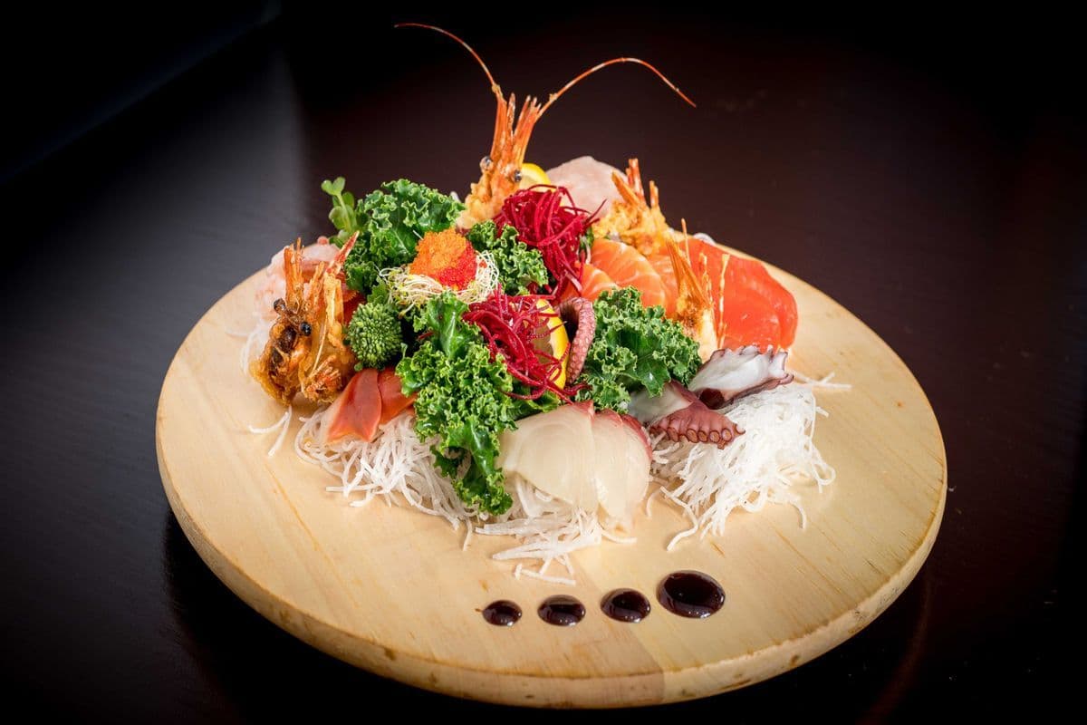 IWA Sashimi (24 pcs)