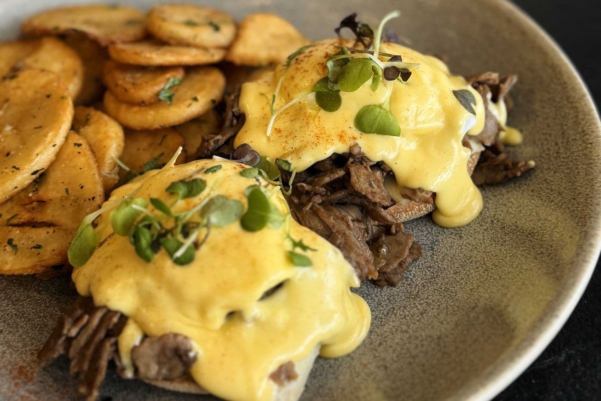 BÉNÉ CÔTE DE BOEUF - PRIME RIB BENEDICT