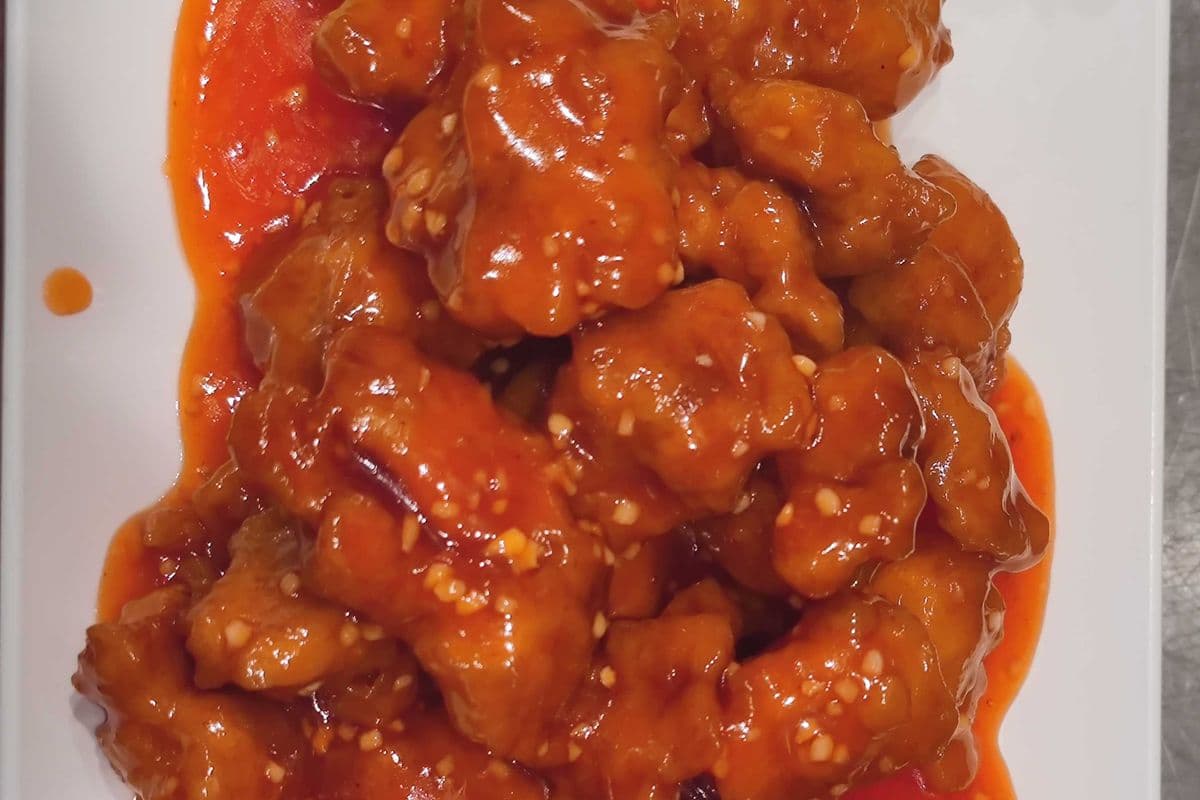 Crispy Sweet and Sour Chicken with Broccoli