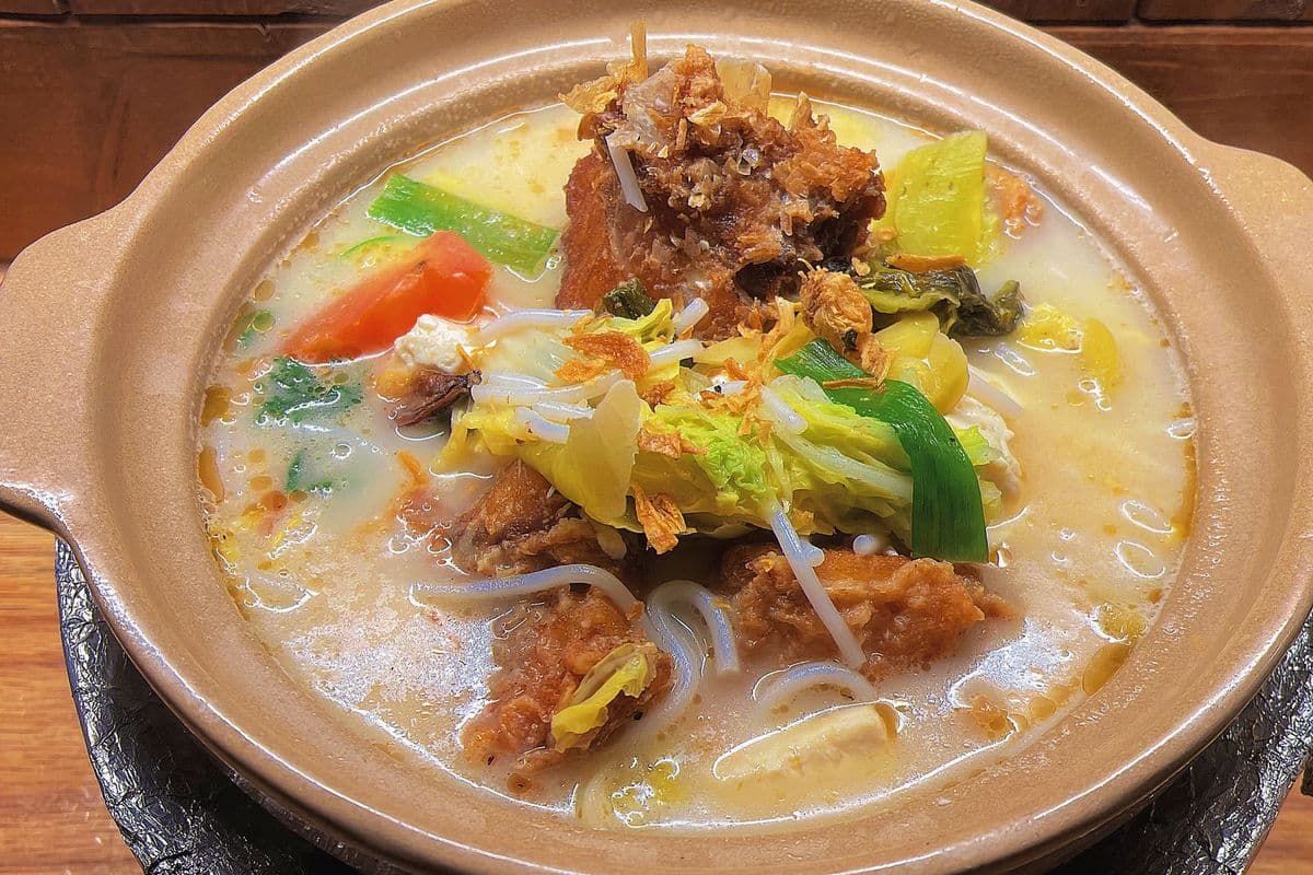 Fish Head Noodle Soup 鱼头米线