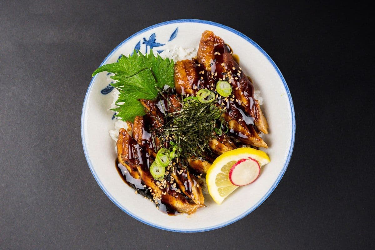 Unagi Don (Lynn Valley) (8 pcs)