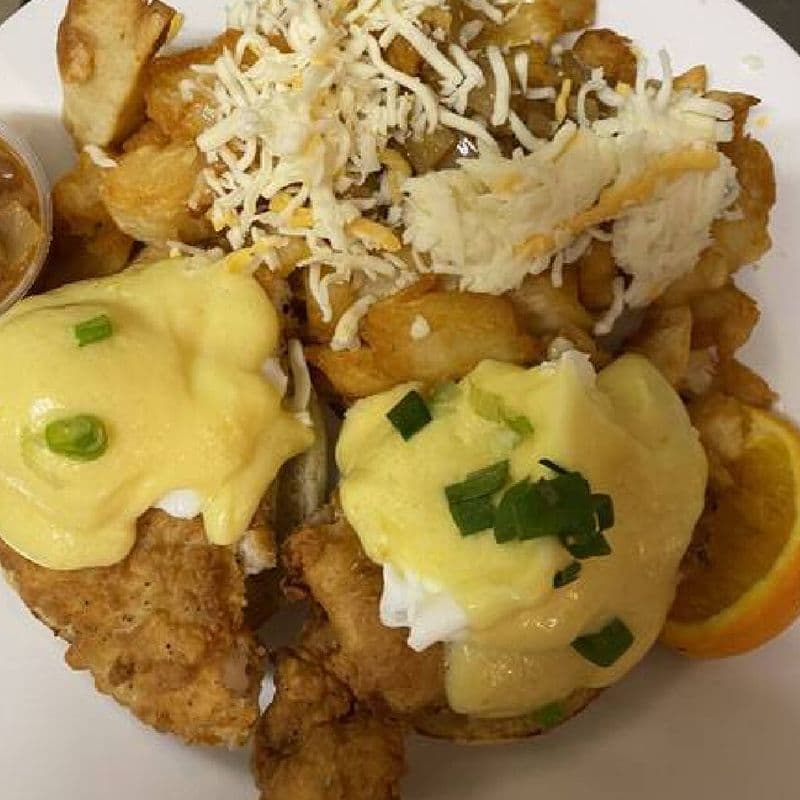 Crispy Chicken Eggs Benedict