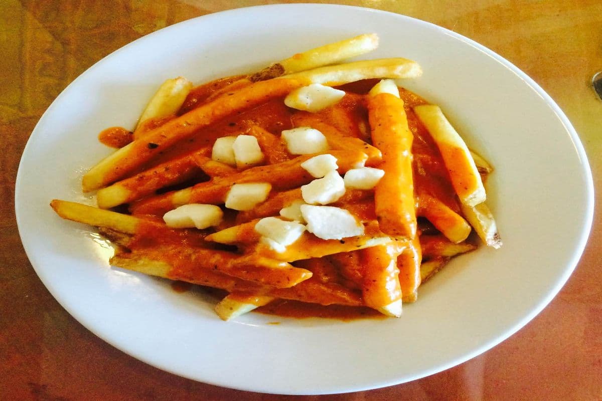 Poutine Au Beurre / Butter Chicken Poutine