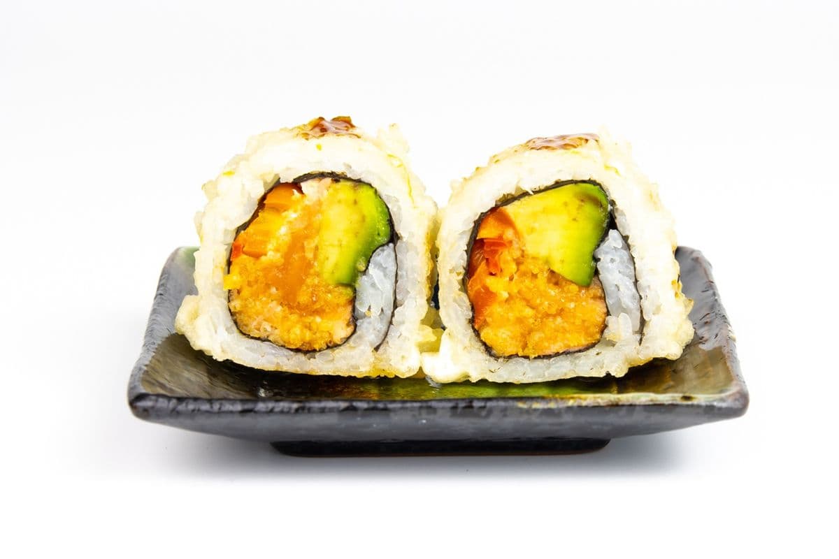 Angry Salmon Roll (8 Pcs)