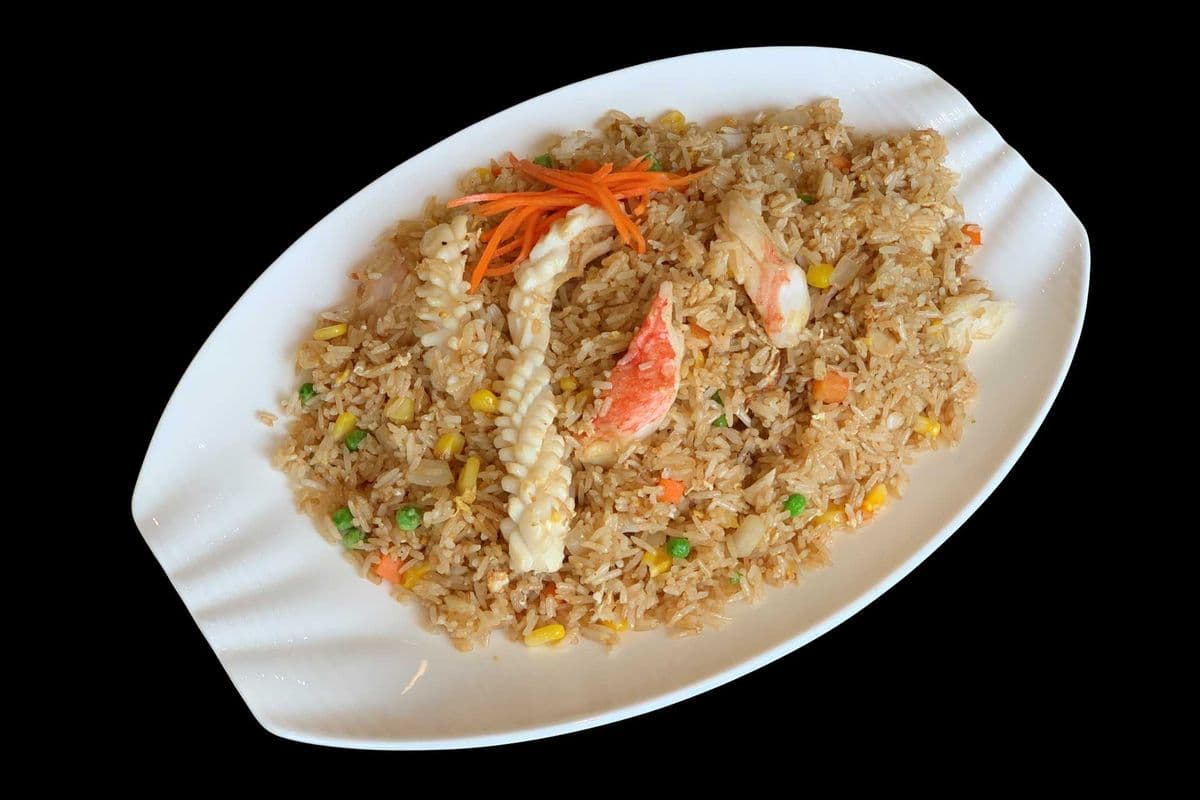 F02. Seafood Fried Rice with Mix Vegetables
