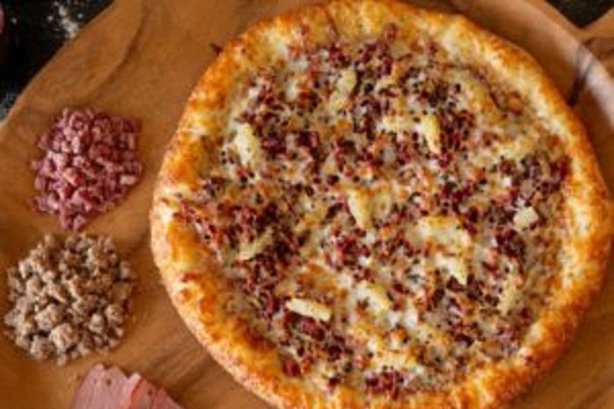 11. 16" Extra-Large Chicken Chipotle Pizza