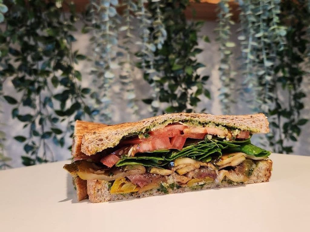 The "Mary Moon" (vegetarian)