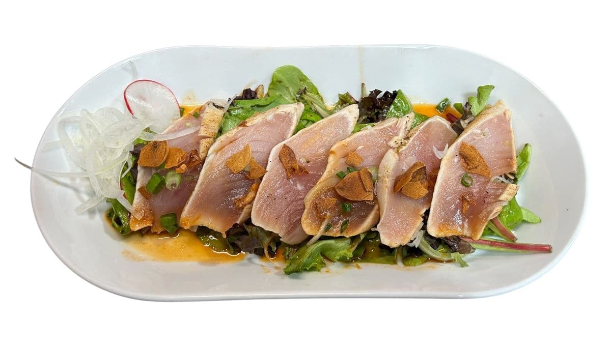 Tuna Tataki Salad