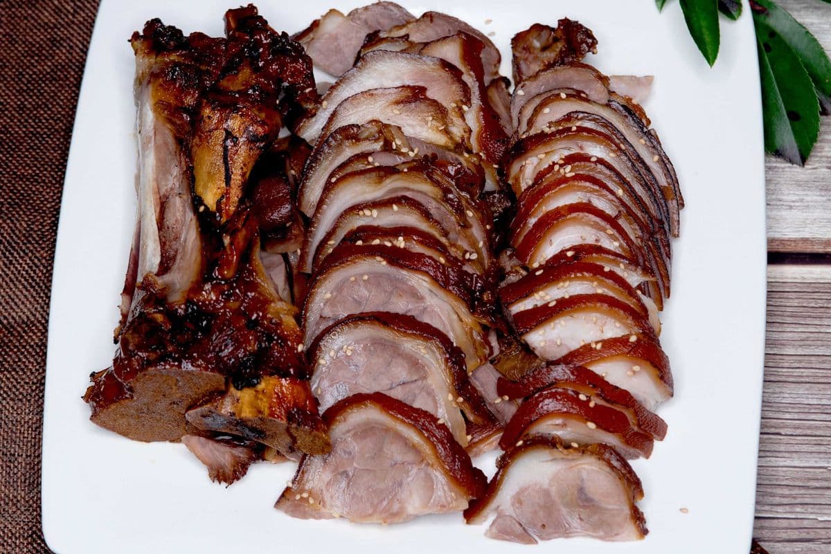 Grilled Pork Hock(왕족발)