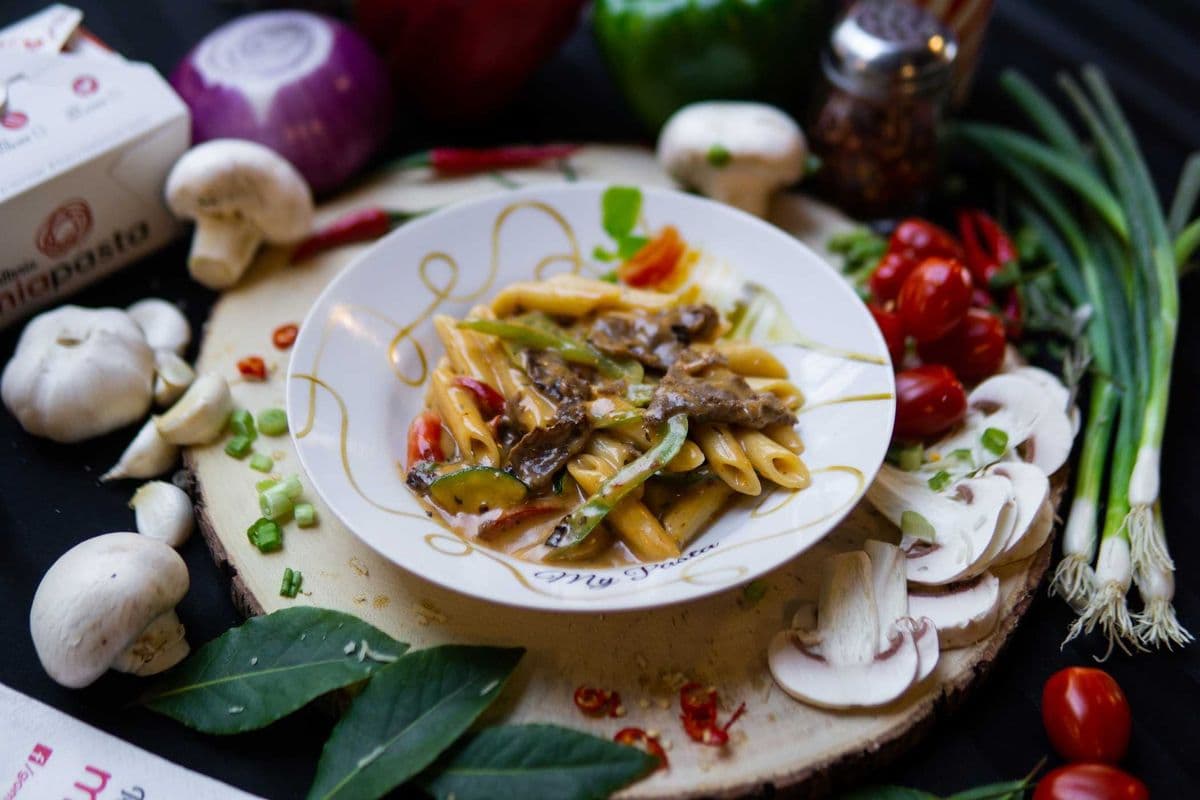 Small Thai Beef Pasta