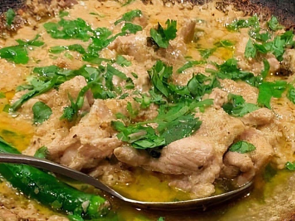 Chicken White Karahi (with Bones), Half