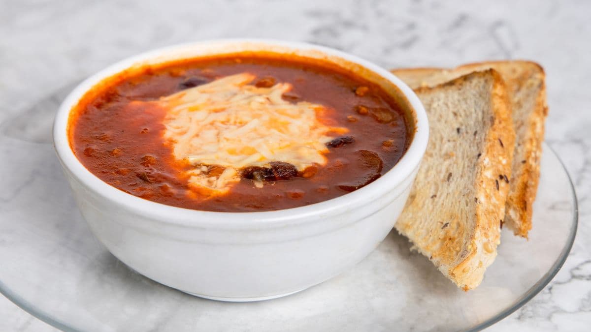 Chilli (Meat or Veggie) (16 oz)