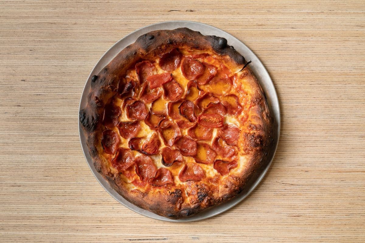 Pizza pepperoni tabasco