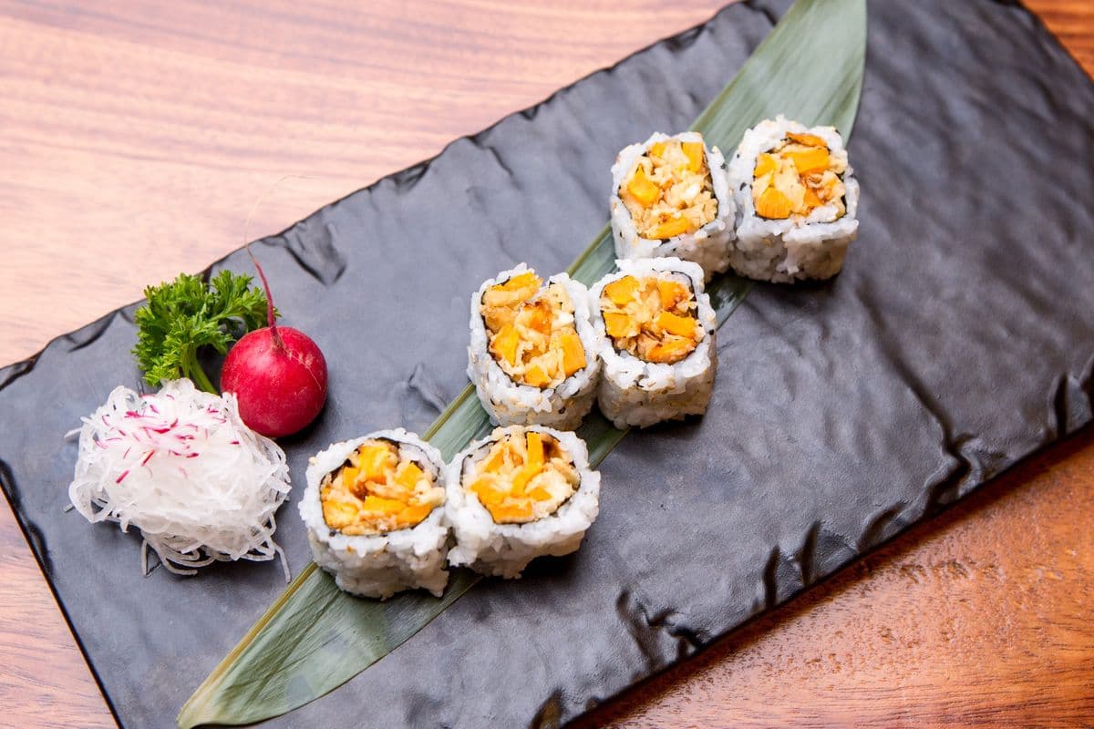 Yam Tempura Roll - Vegetarian (6 pcs) (A611)