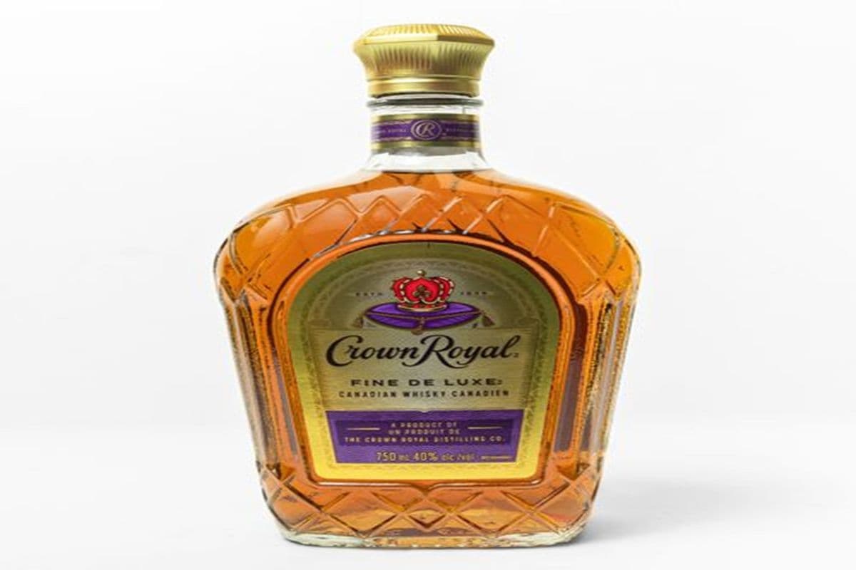 Crown Royal Canadian Whiskey(1.75L) (1 x 1.75 L)