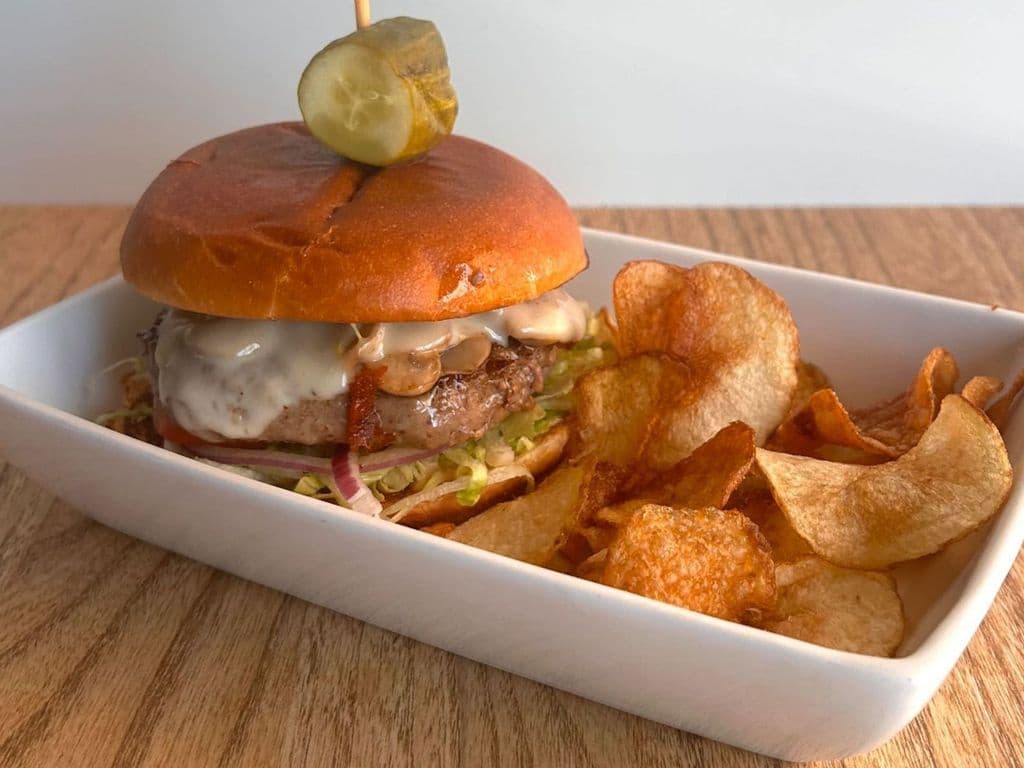 Spicy Mushroom Mozza Burger - OO