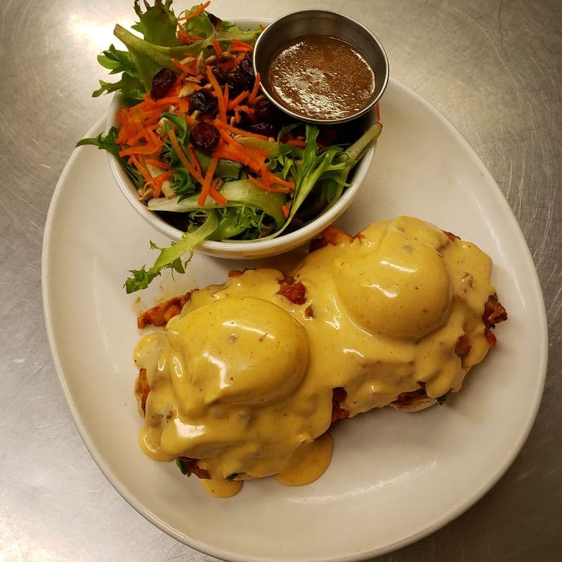 Beckett’s Eggs Benedict