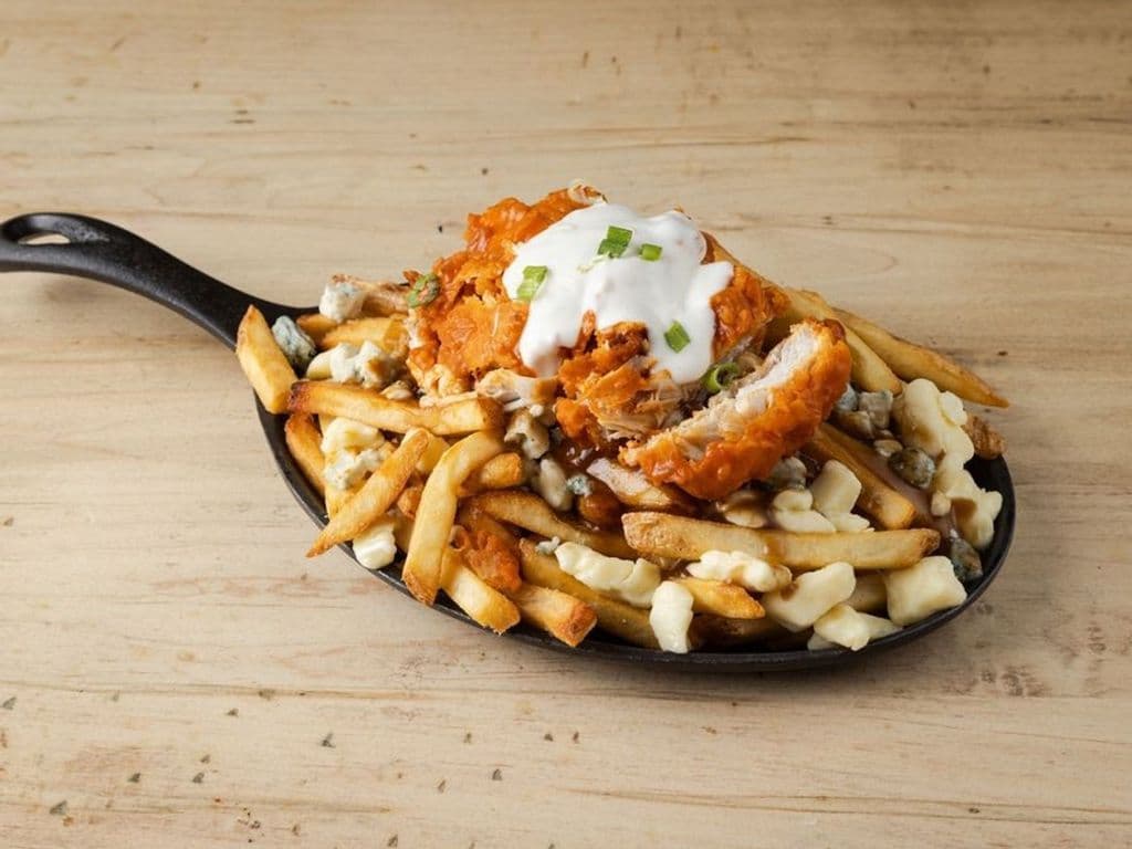 Buffalo Chicken Poutine