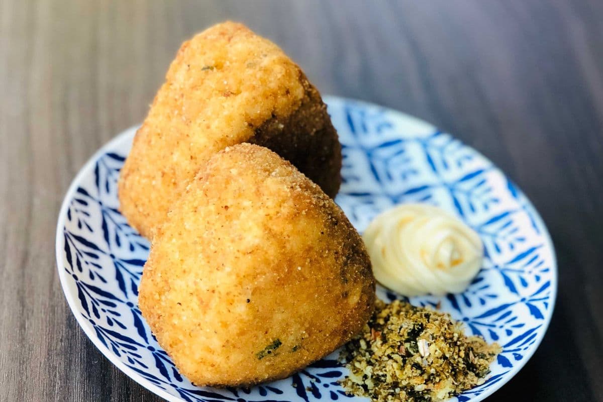 A6. Fried Onigiri (2 pcs)