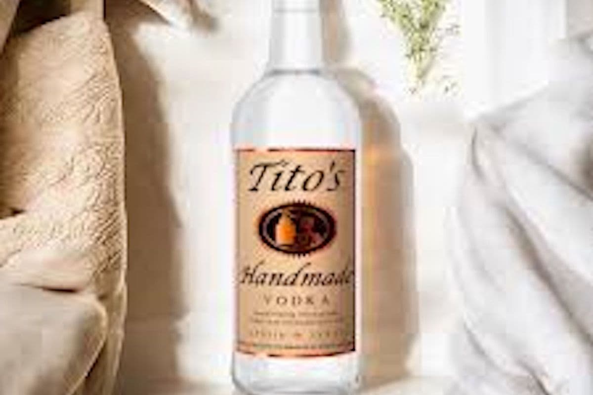 Tito's Vodka 1.14L (1 x 1.14L)