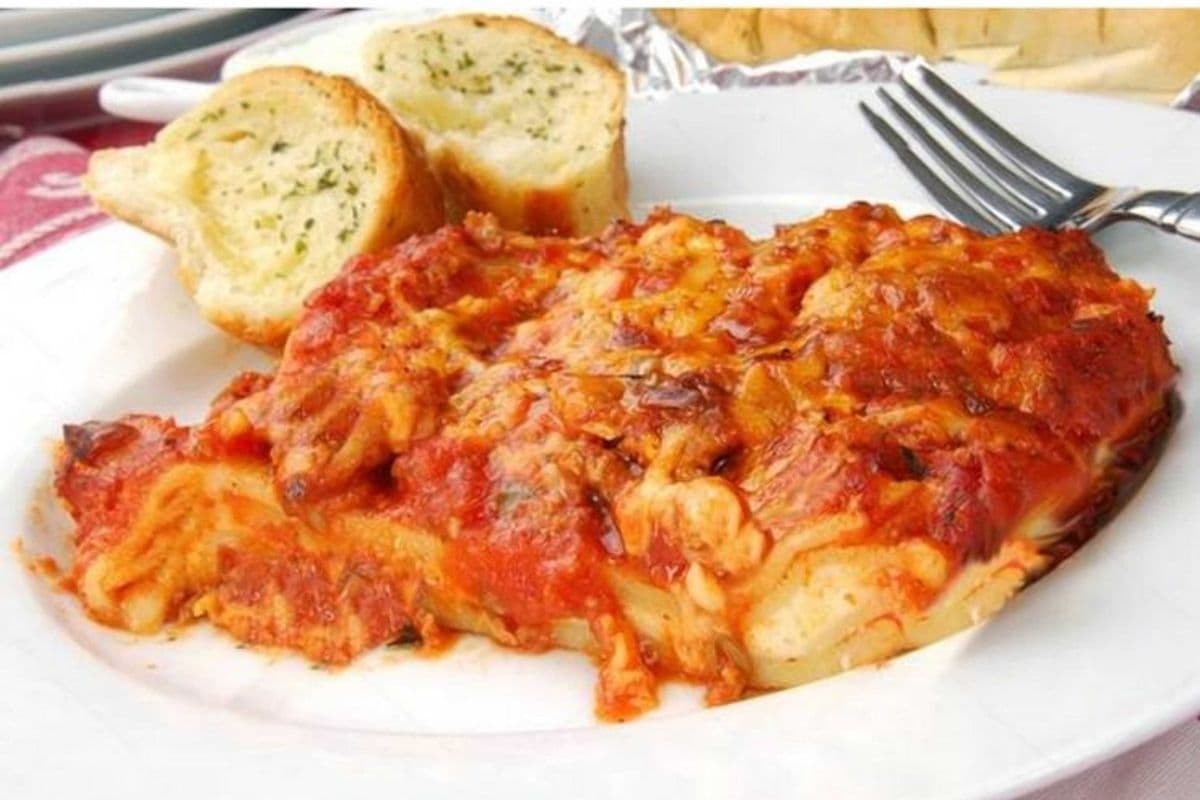 Lunch Specials Bake Lasagna
