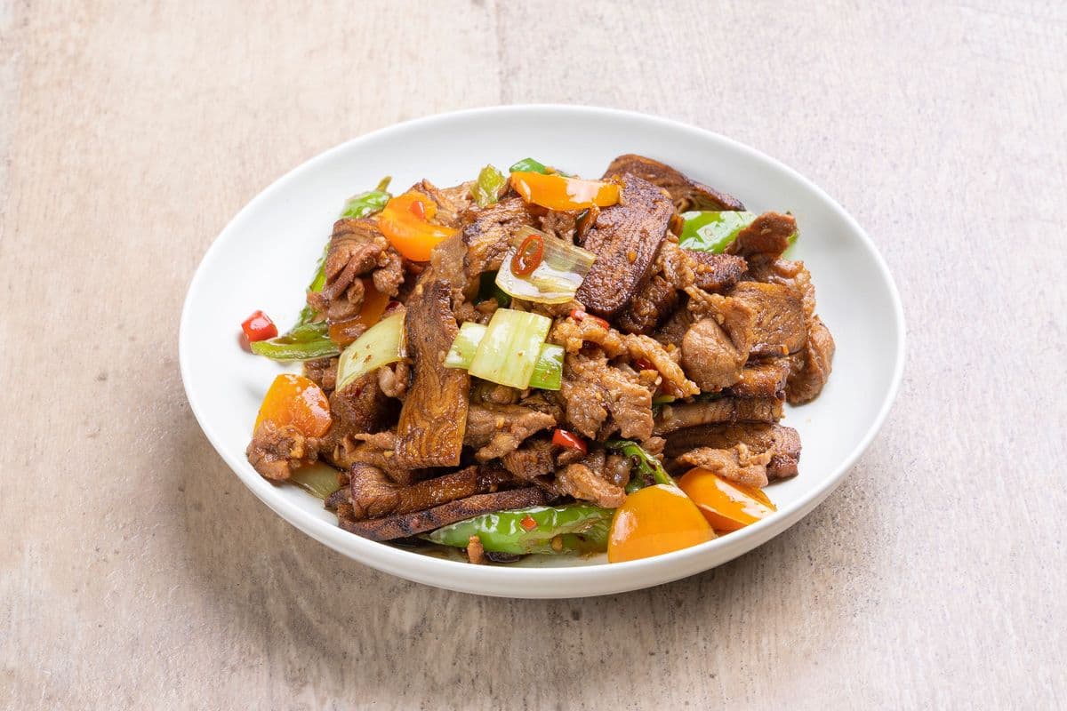 C14. 五花肉炒香干 Pork Belly with Sautéed Dried Tofu