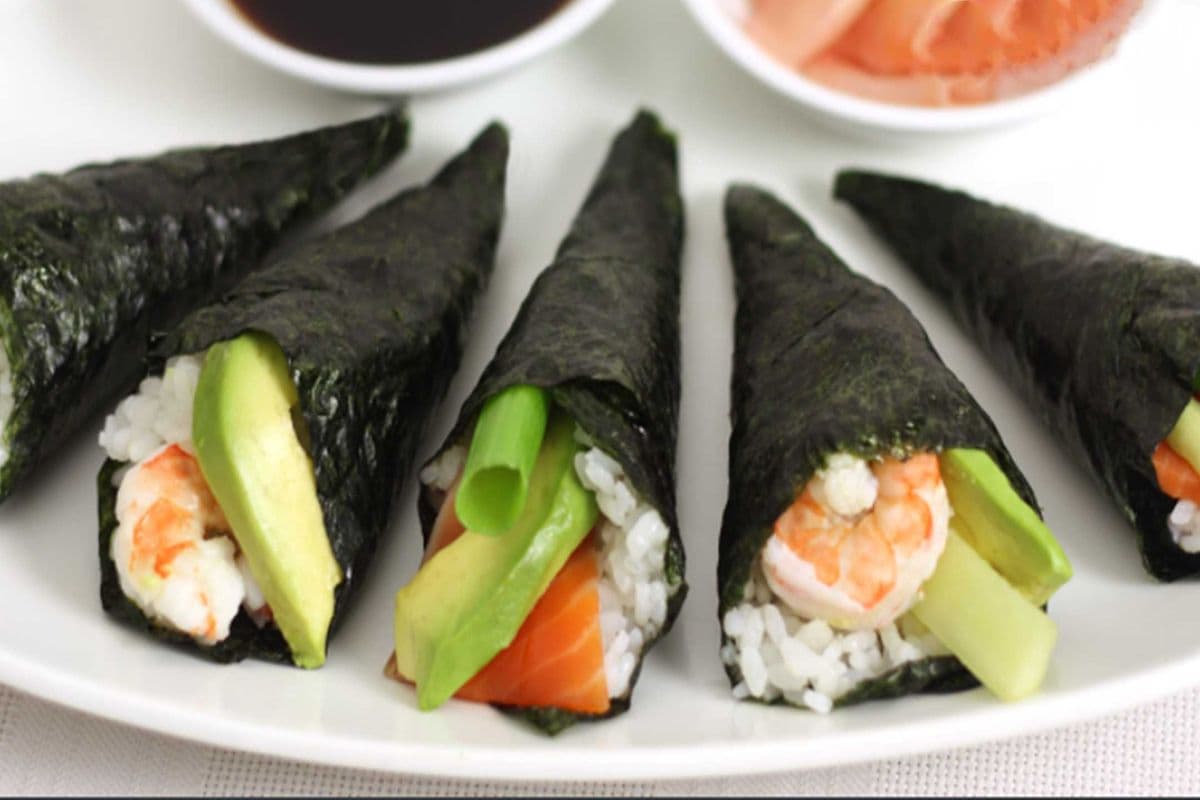 67.Snow crab/cucumber Hand Roll (1 ites)
