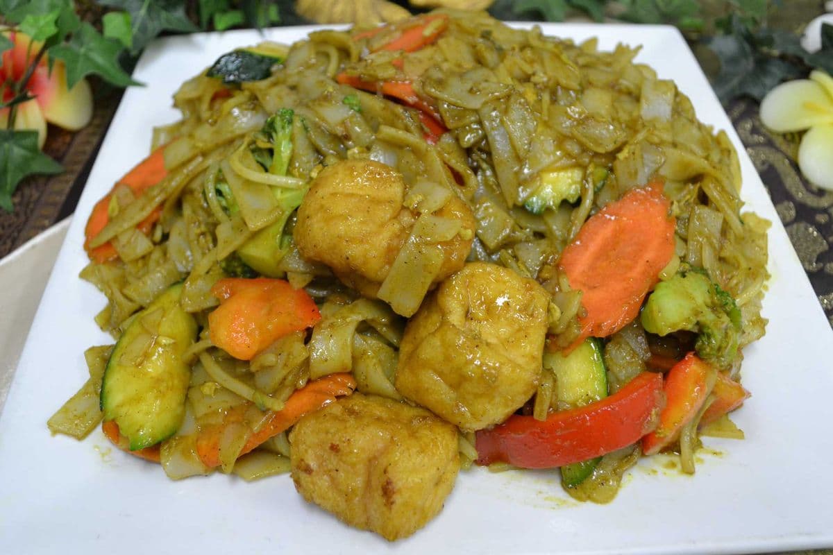 Golden Rice Noodles