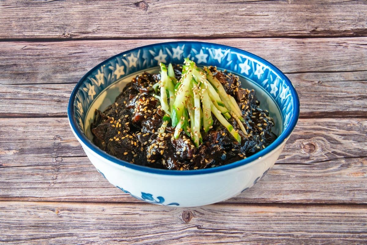 Jajangmyeon