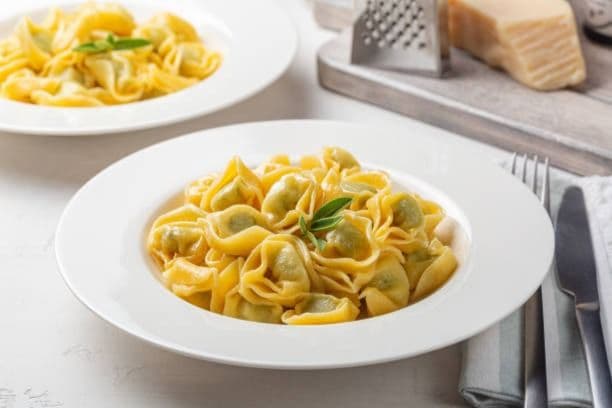 Tortellini w/ Cheese and Marinara Sauce