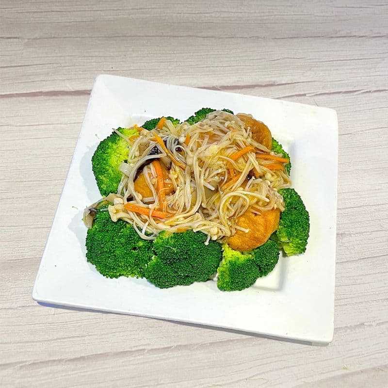 (Lunch Special) Braised Egg Tofu with Two Kinds of Mushrooms / 雙菇扒玉子豆腐 (廚)