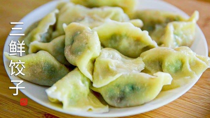 D1 Boiled Three Delicacies Dumplings. 鮮肉韭菜蝦仁水餃(12只)