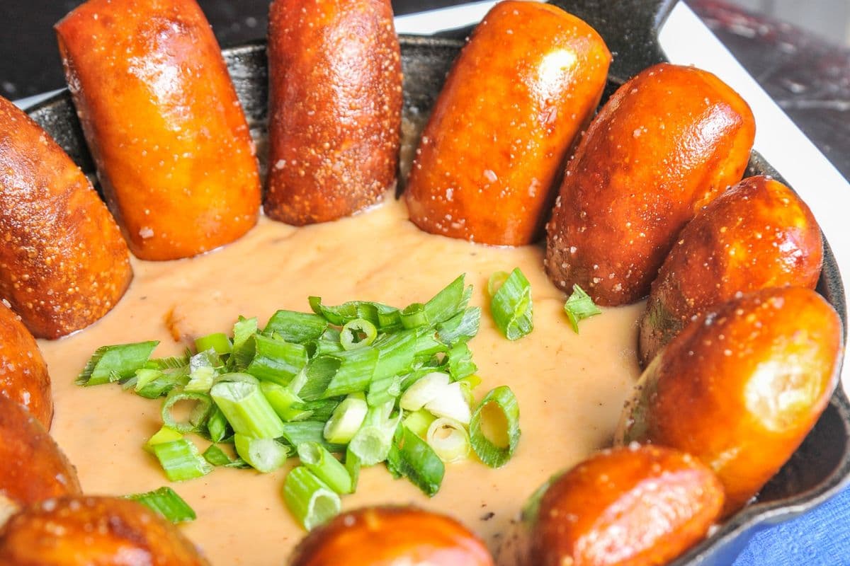 Rarebit Pretzel Pan